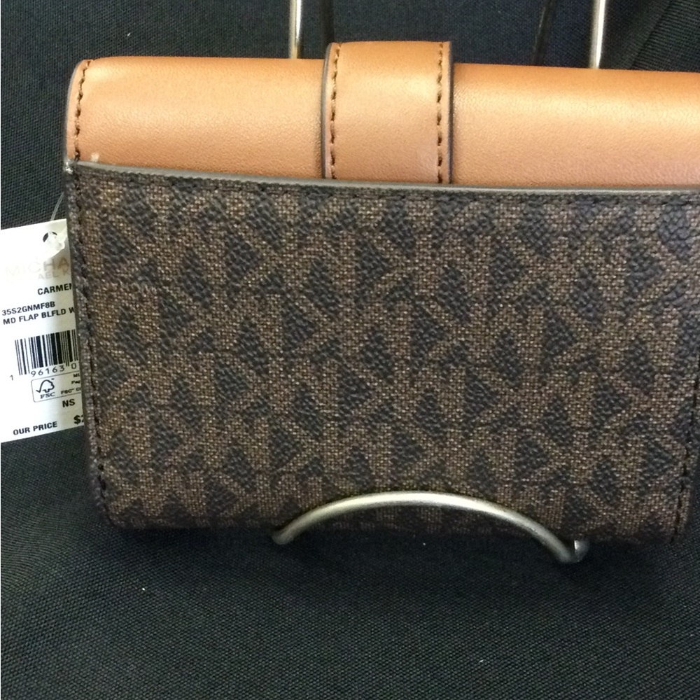 MICHAEL KORS WALLET, NWT - Picture 2 of 5